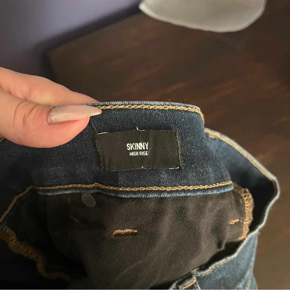 Express Skinny Jeans - Picture 3 of 4